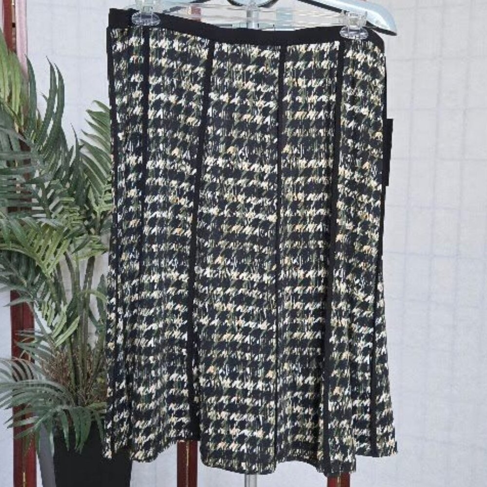NWT GNW geometrical black print skirt sz XL
